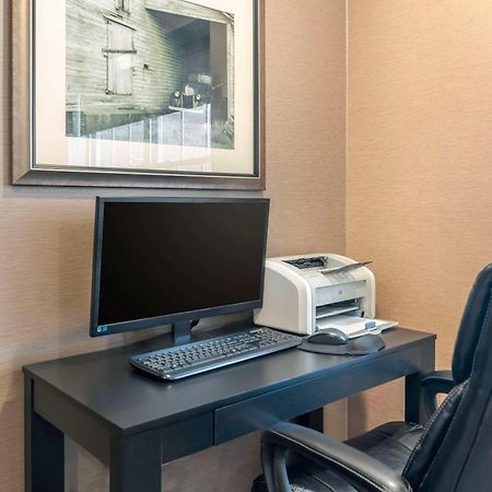 Comfort Inn & Suites Dover-Portsmouth Екстер'єр фото