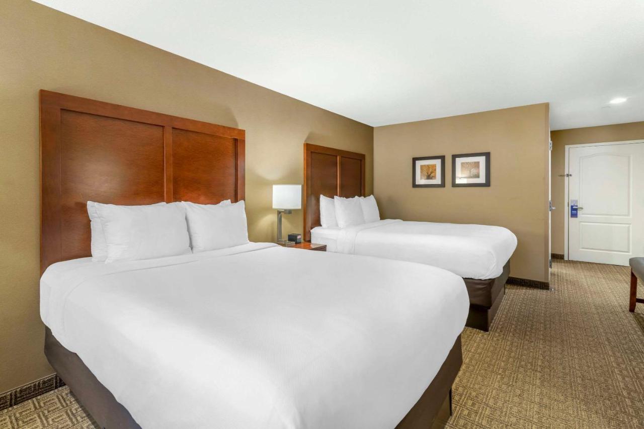 Comfort Inn & Suites Dover-Portsmouth Екстер'єр фото