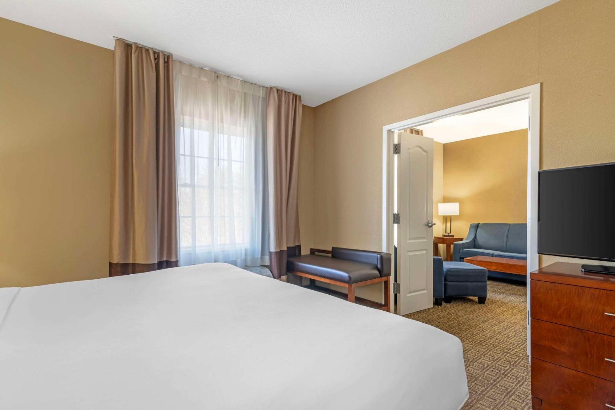 Comfort Inn & Suites Dover-Portsmouth Екстер'єр фото
