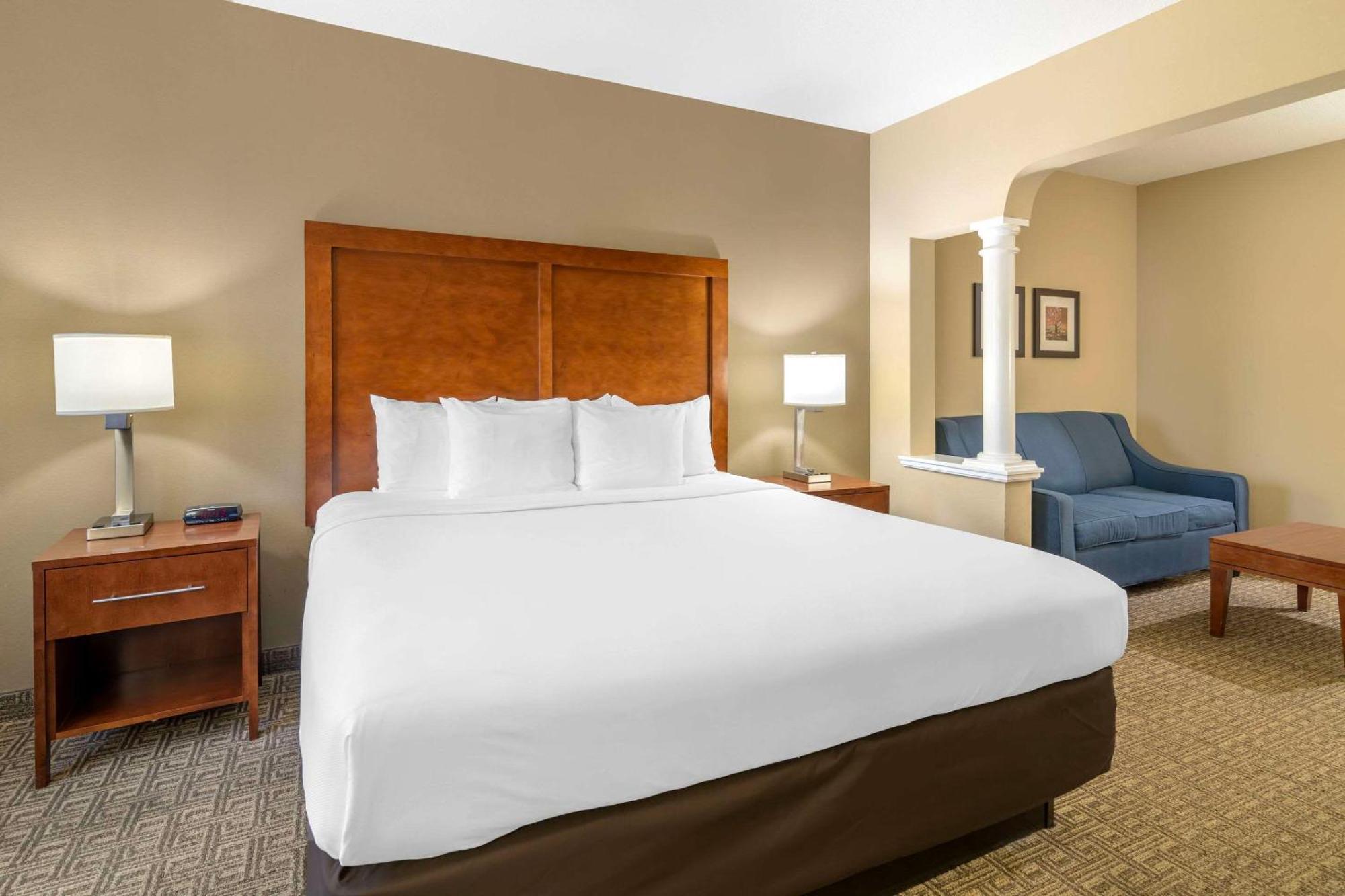 Comfort Inn & Suites Dover-Portsmouth Екстер'єр фото