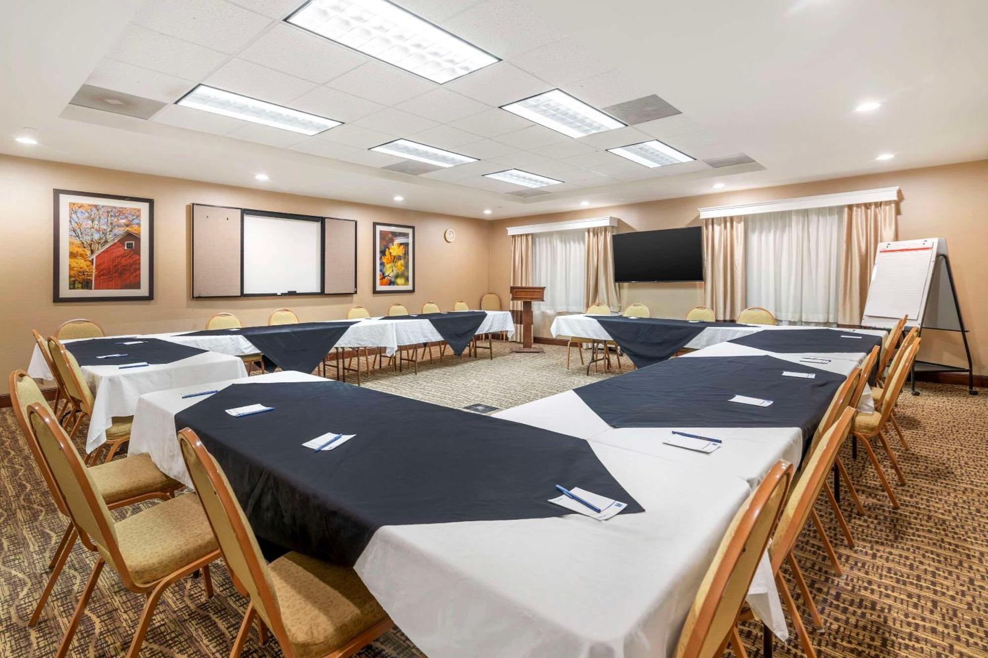 Comfort Inn & Suites Dover-Portsmouth Екстер'єр фото