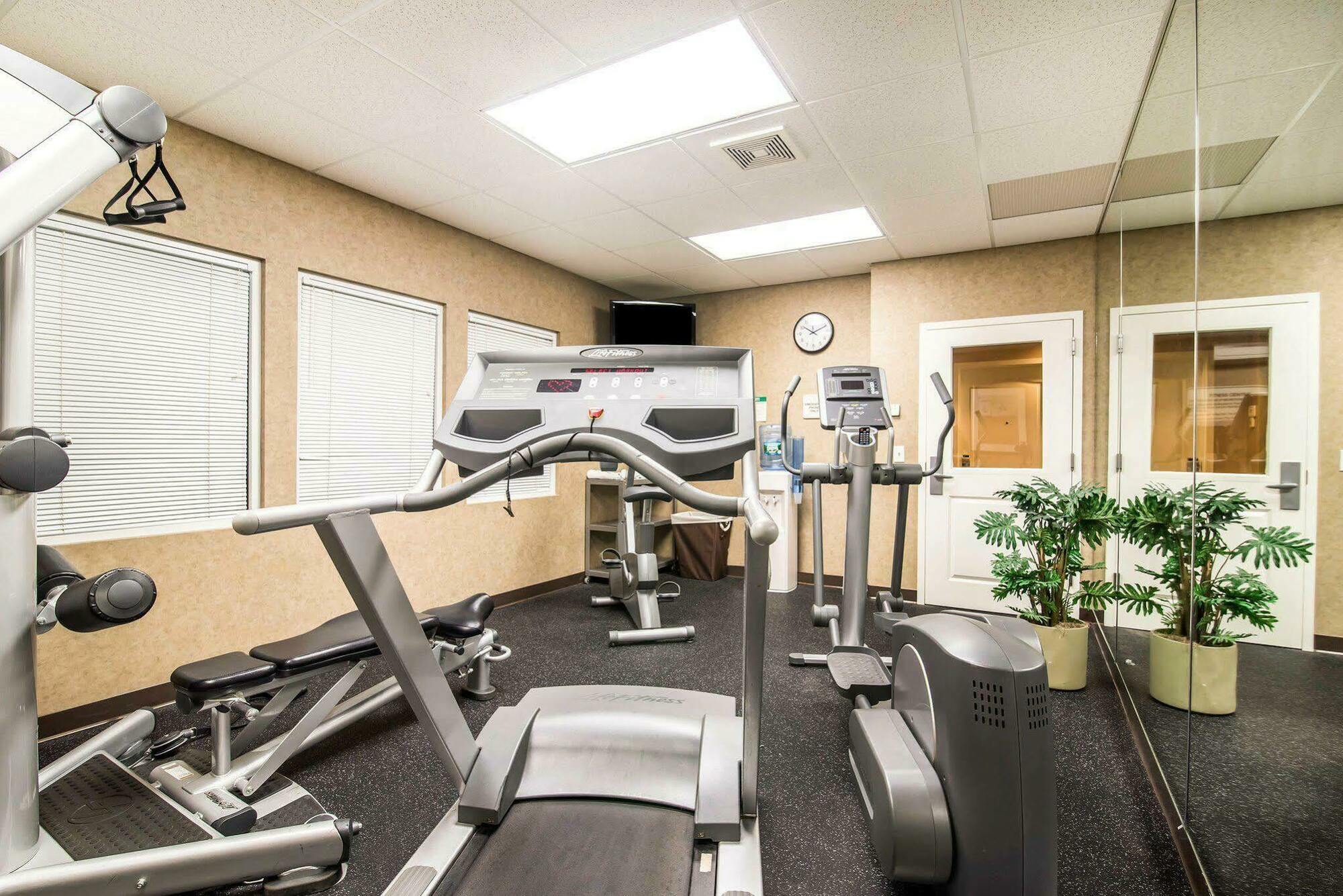 Comfort Inn & Suites Dover-Portsmouth Екстер'єр фото