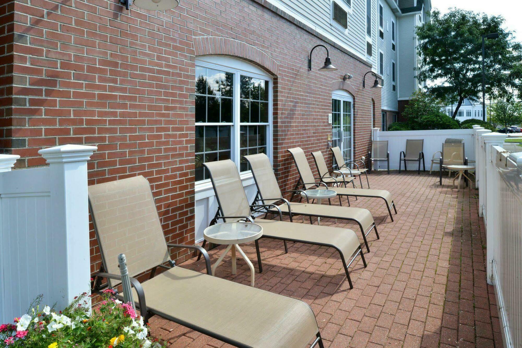 Comfort Inn & Suites Dover-Portsmouth Екстер'єр фото